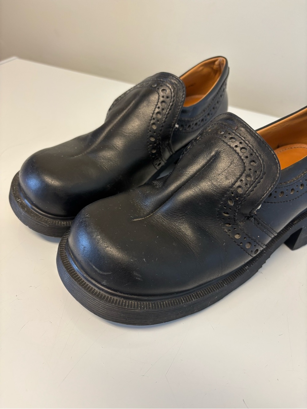 Vintage Dr. Martens Leather Slip On Brogued Chunky Heeled Shoes Women’s Size 5 - Picture 4 of 12